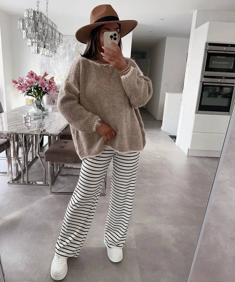 LOOWIE - Beige Mohair Sweater