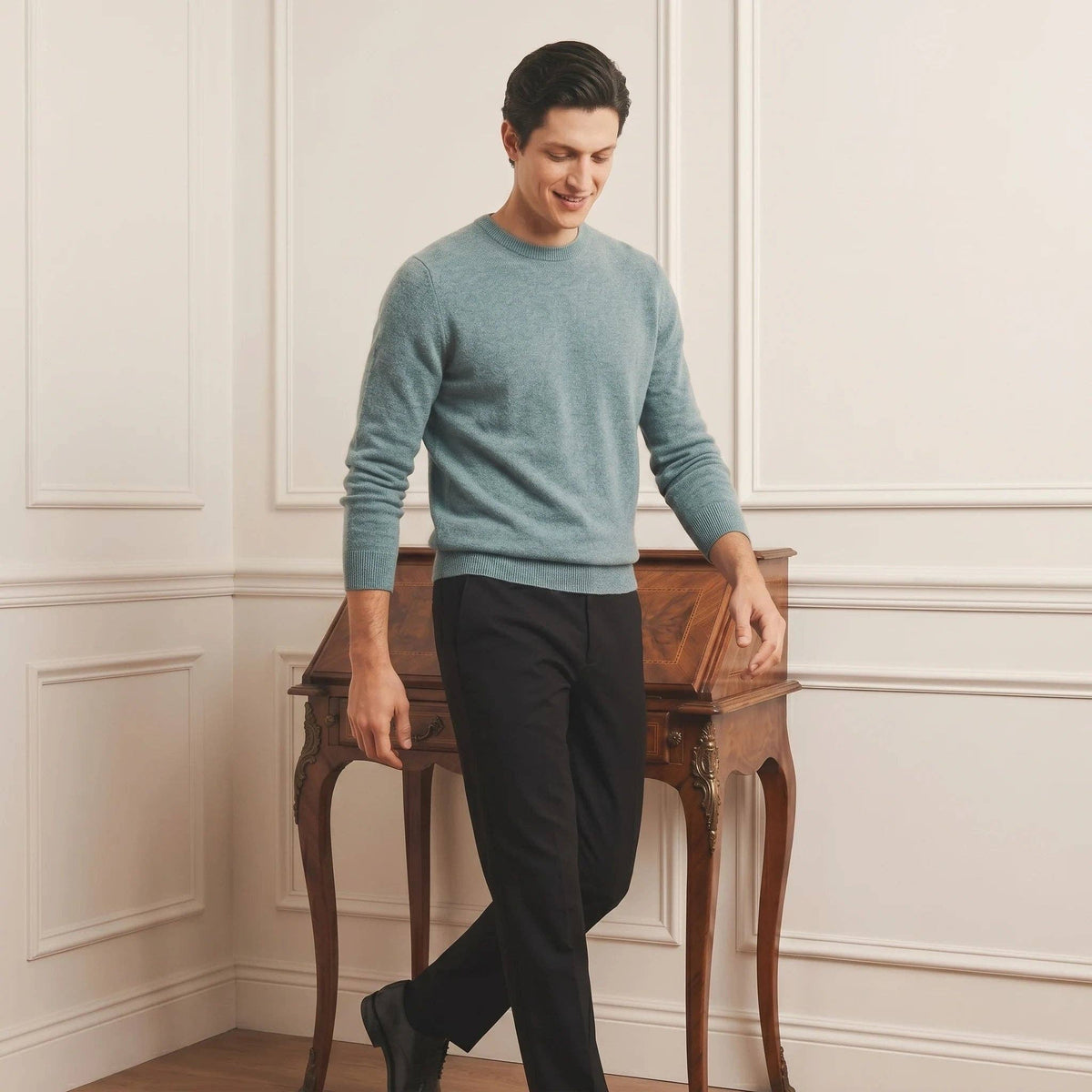 LUMUSAE LLC - Men's Cashmere Crewneck Sweater - The Original