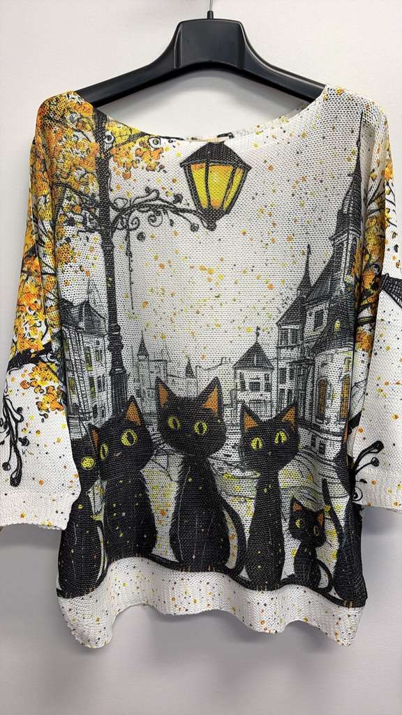 LOOWIE - CATS Italian One Size White Printed Knit Sweater
